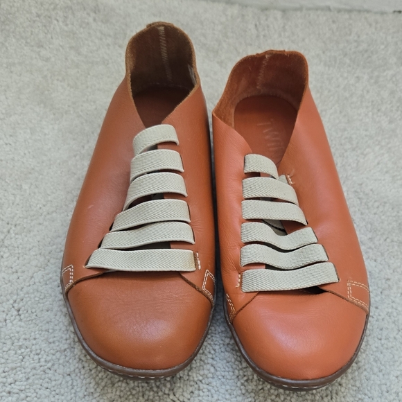 Camper | Twins Burnt Orange Leather Slip-On Shoes Size 7 - Picture 2 of 9